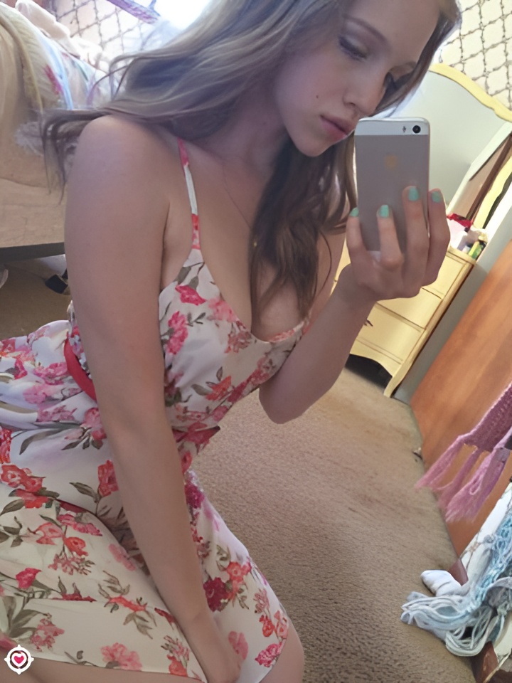 Зоя привлекальеная девушка из Богородицк цена от 4000 руб