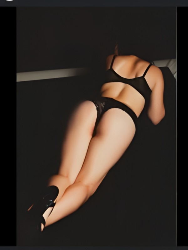 Анфиса привлекательная девушка из Богородицк цена от 2500 руб