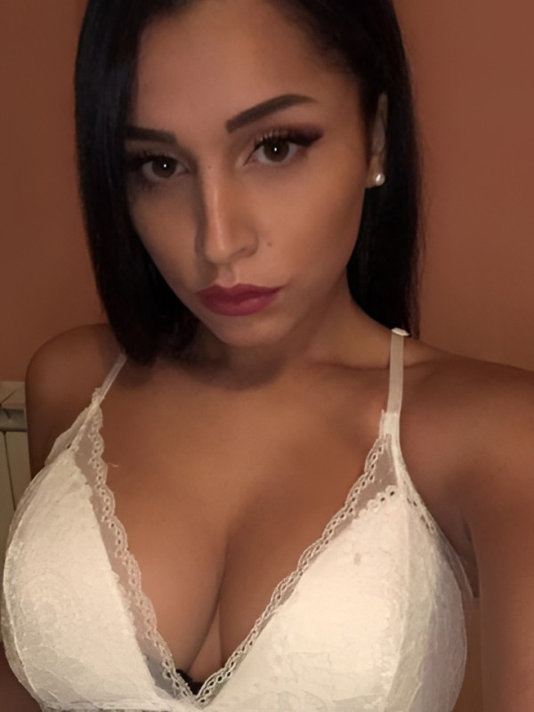 Лидия привлекательная девушка из Богородицк цена от 3000 руб