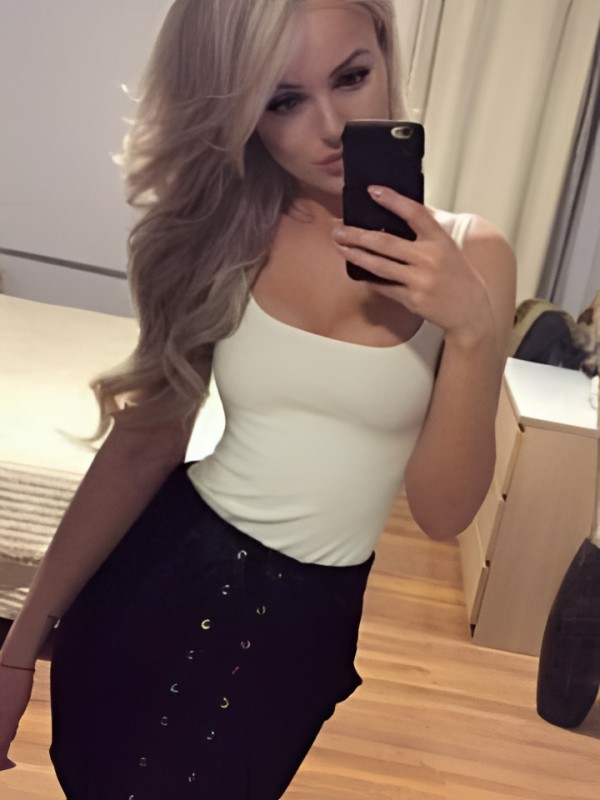 Тихомира привлекательная девушка из Богородицк цена от 2500 руб