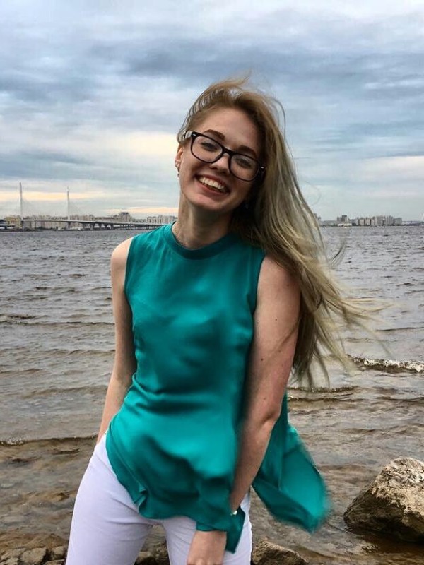 Света привлекательная девушка из Богородицк цена от 3500 руб