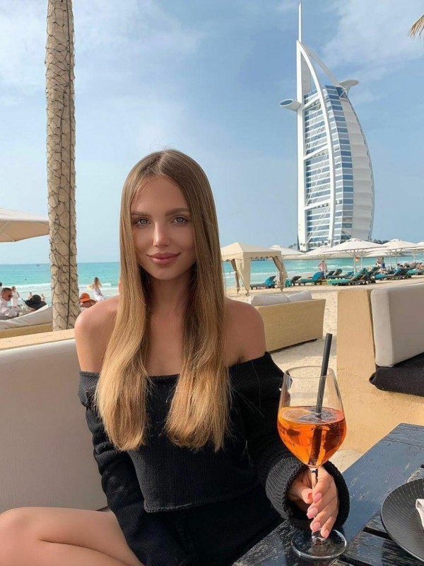 Софья привлекательная девушка из Богородицк цена от 3000 руб